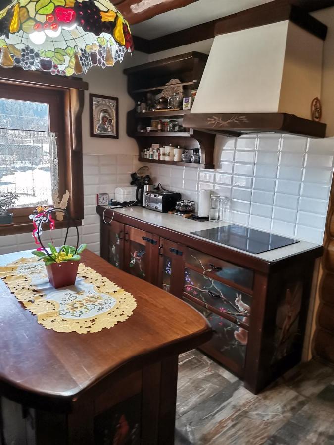 Casa De Poveste Сучевица Экстерьер фото